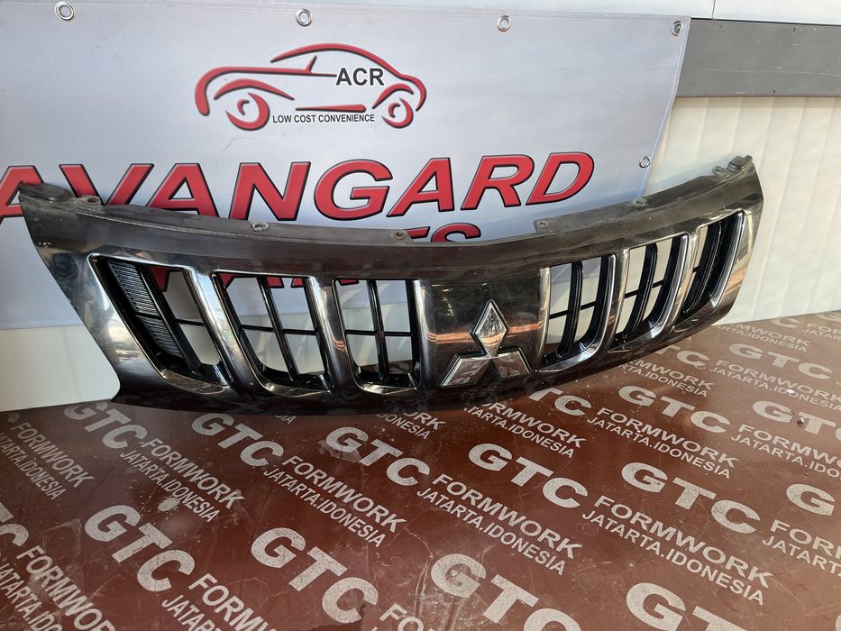 4 броя решетка Mitsubishi L200 (2015-2019)