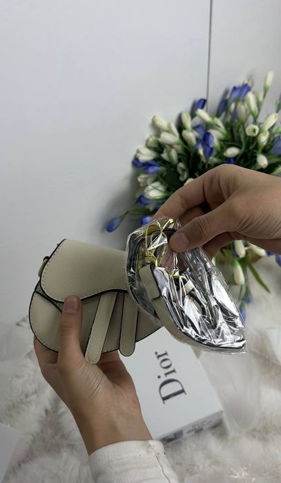 Dior sumkalar ham bor