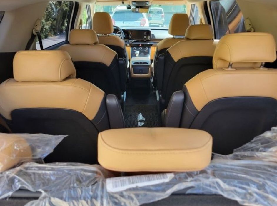 Kia carnival 2022 модел