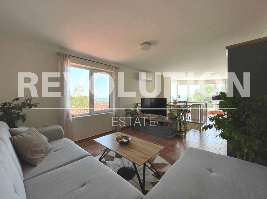 Дава се под наем Къща в Варна, м-т Св. Никола - 110 кв.м за 950 € - Снимка #4