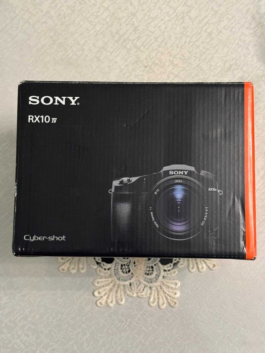 Vând Sony Cyber-shot DSC-RX10 IV Aparat Foto Compact 20.1MP