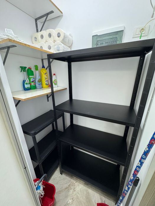 Inchiriez garsoniera spatioasa, statie STB la bloc, parcare