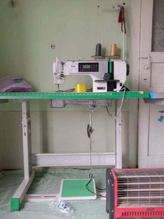 Zoje rusumli avtomat tikuv mashinasi sotiladi