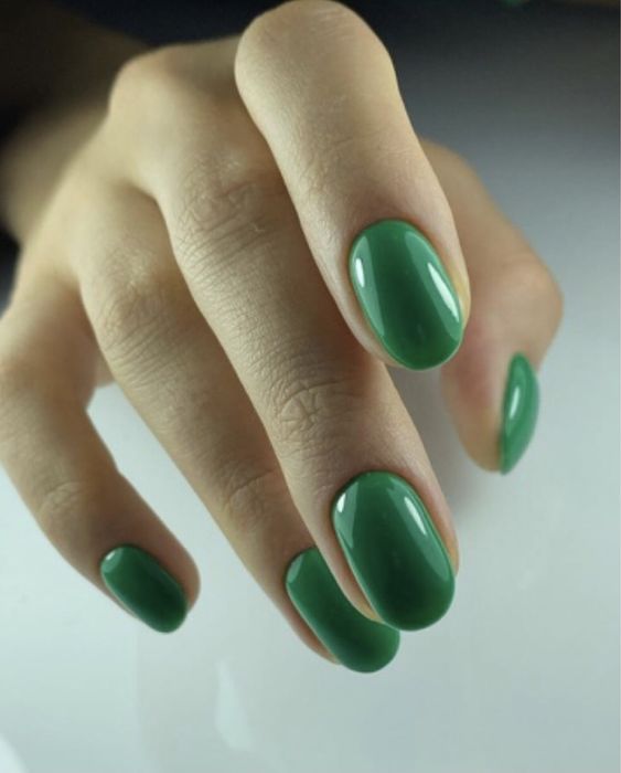 Наращивание ногтей маникюр,педикюр