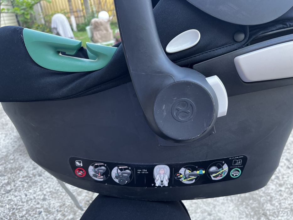 Scoica auto bebelusi cybex silver aton b2