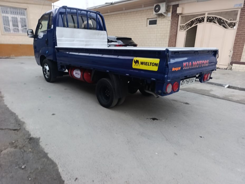 KIA bongo sotiladi 1200 kg