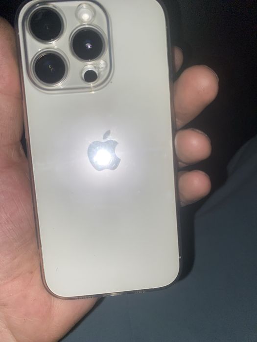 iphone15 pro в идеальном состояние