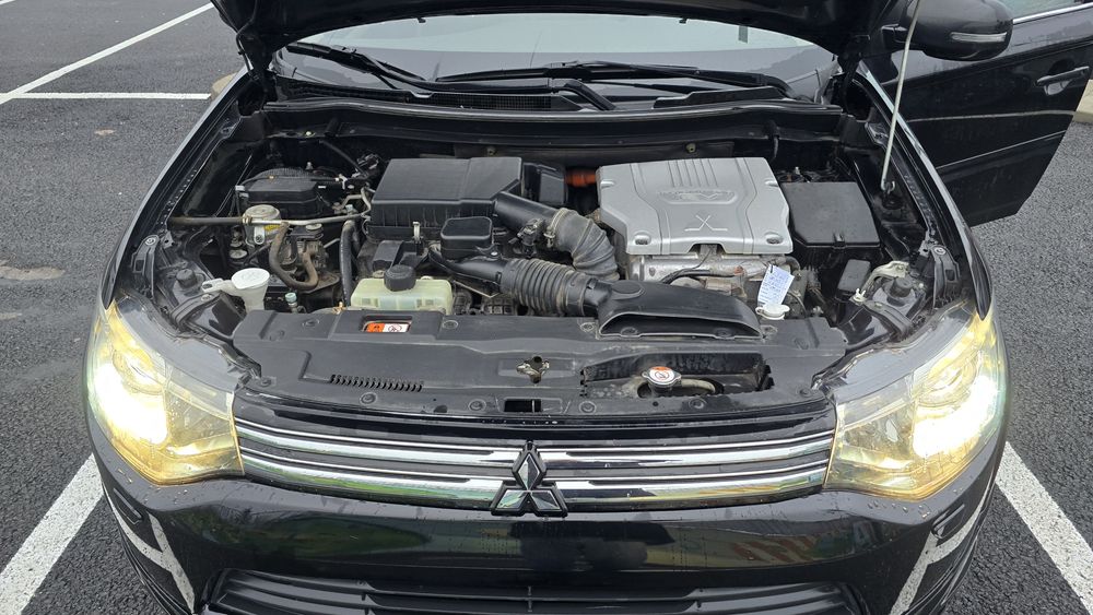 Mitsubishi Outlander PHEV Instyle+