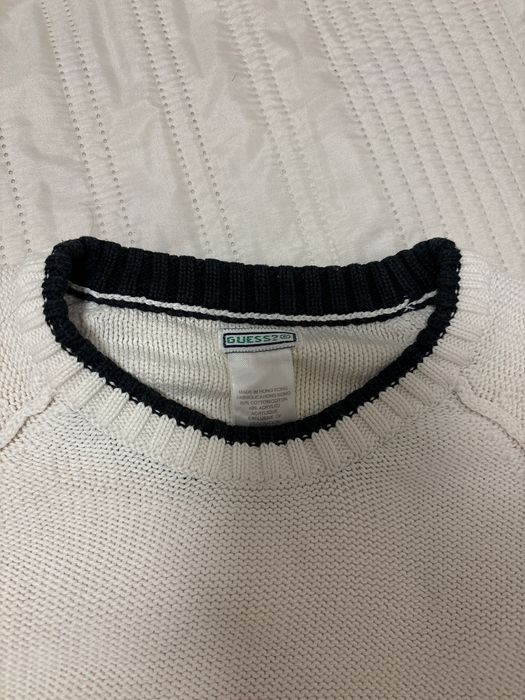 Дамски пуловер GUESS