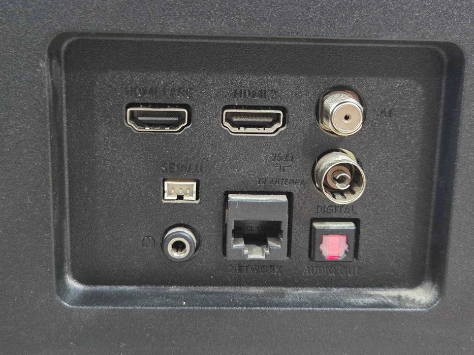 Телевизор Philips 32PFS6906 Ambilights смарт АНДРОЙД