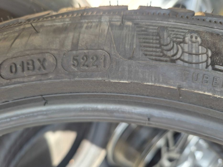 2 Anvelope M+S IARNA - 275/35/19 - Michelin Alpin 5 - NOU - OEM MERCEDES - DOT 2022 !