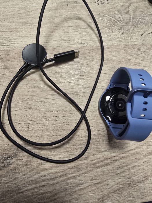 SAMSUNG WATCH 5 използван