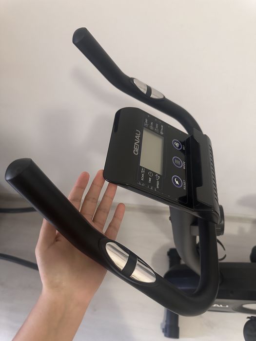 Велотренажер Genau вертикальный