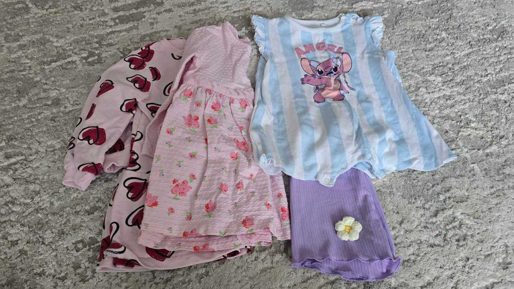 Дрехи за момиче от 74 до 86 размер