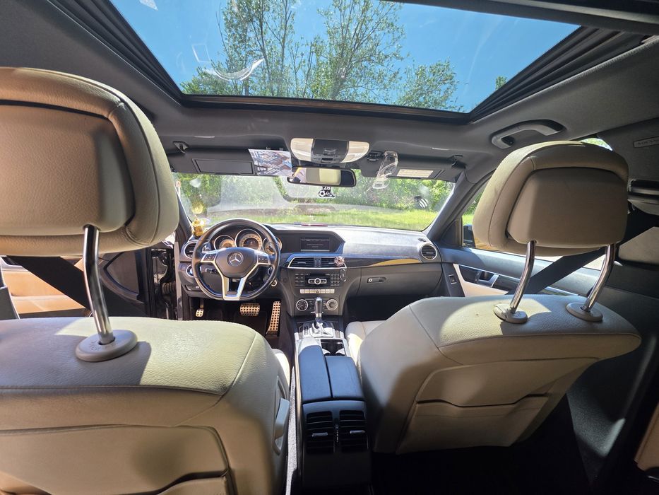 Vând mercedes Amg c220 2013