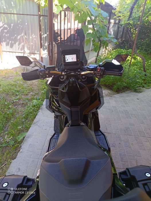 Honda Xadv 750 anul 2025 la 4700 km, in garanție, full echipată