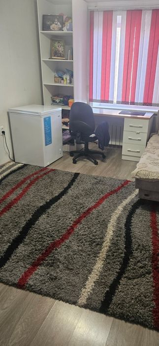 Продам ковёр травку в отличном состоянии.