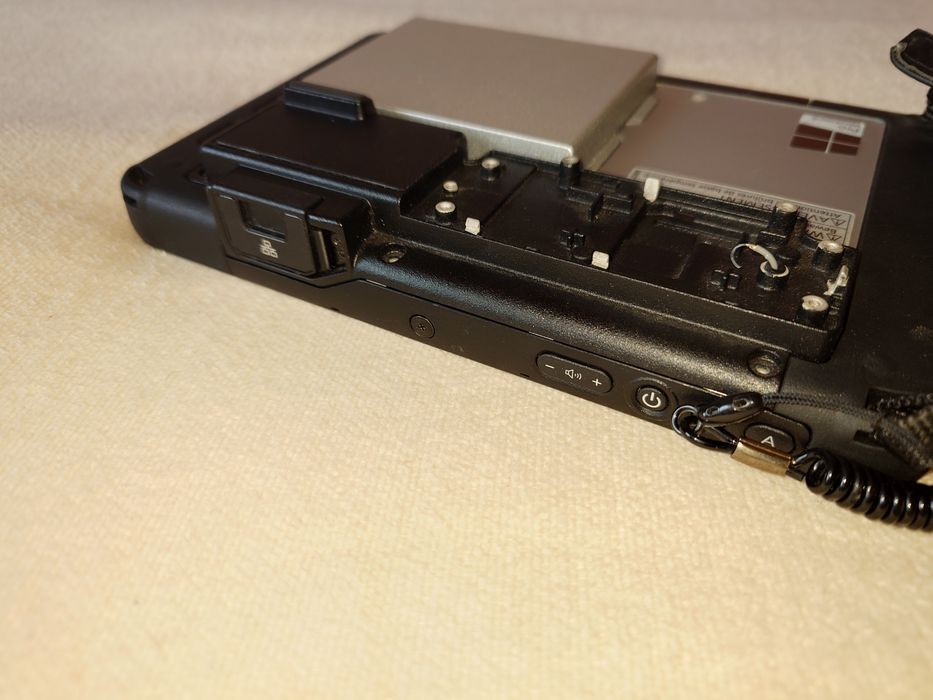 Tableta Panasonic FZ-M1 pentru diagnoza auto