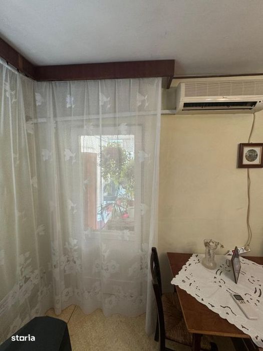 Apartament 3 camere, 68 mp, zona Rovine