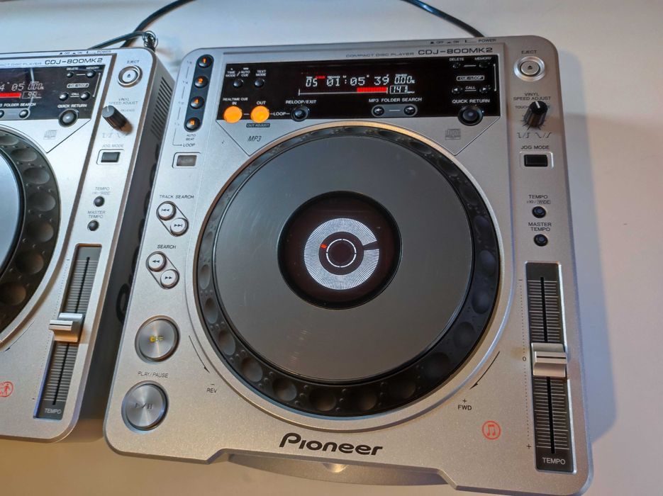 Pioneer CDJ 800 MK2