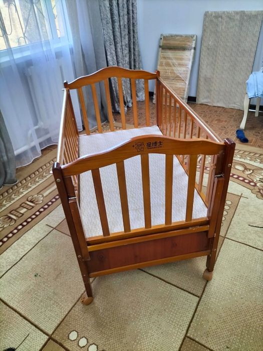 Детский манеж с люлькой