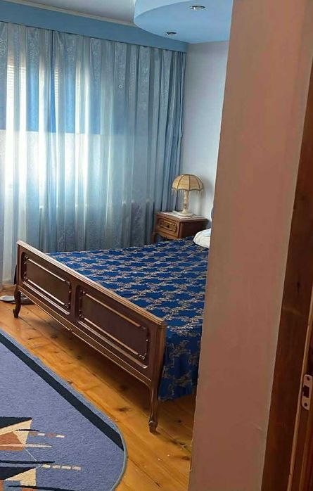 Apartament 4 camere de vanzare - Berca