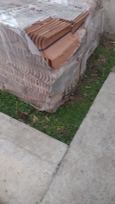 Vând țiglă import Italia