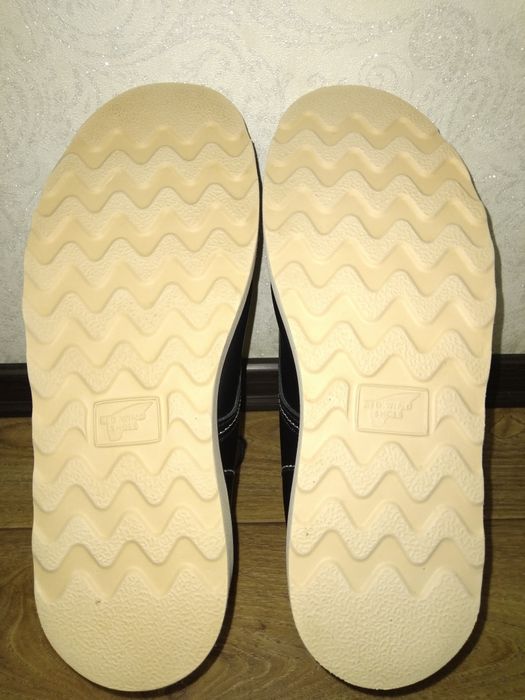 Продам новые ботинки Red Wing