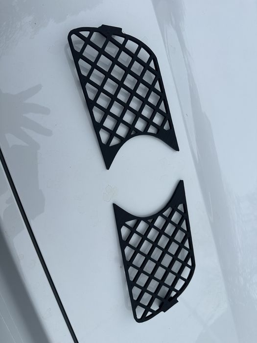 Решетки за халогени BMW Е46 Мтех