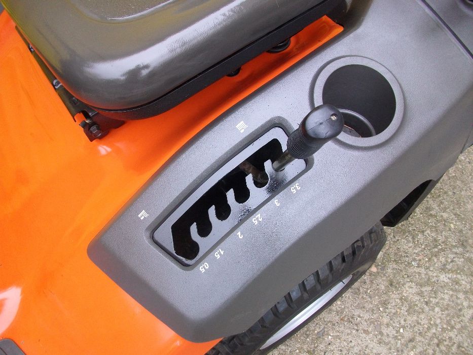 Тракторна Косачака Husqwarna 12.5hp Made in USA