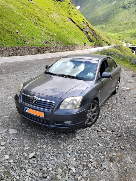 TOYOTA Avensis