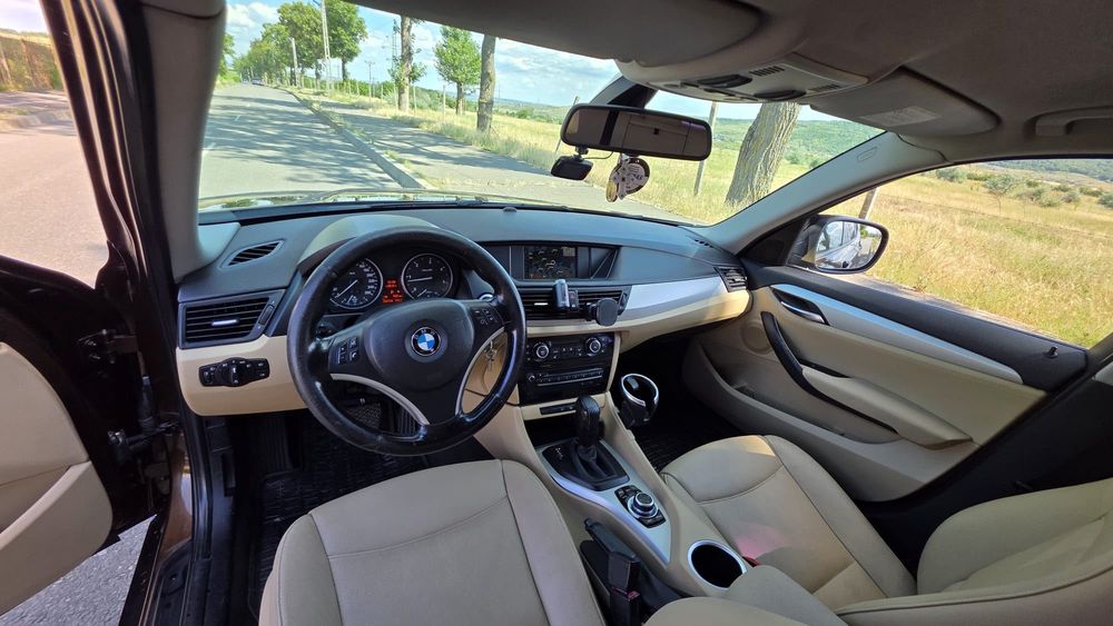 BMW X1 2010 — imagine 5