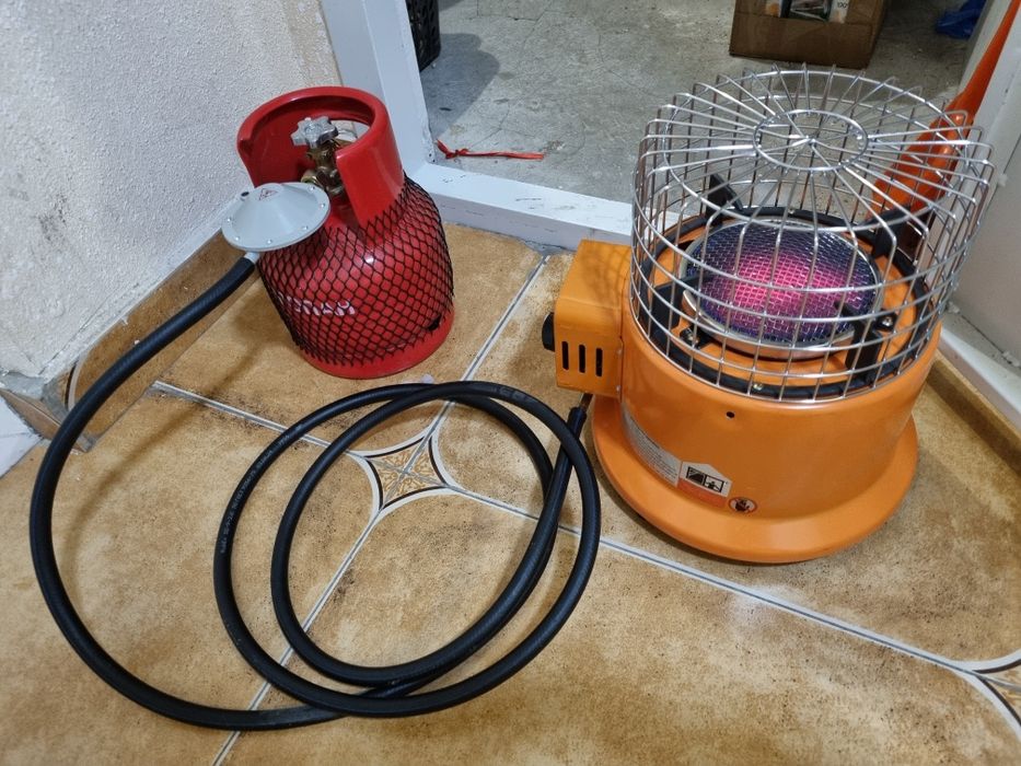 Газовая комфорка и балон