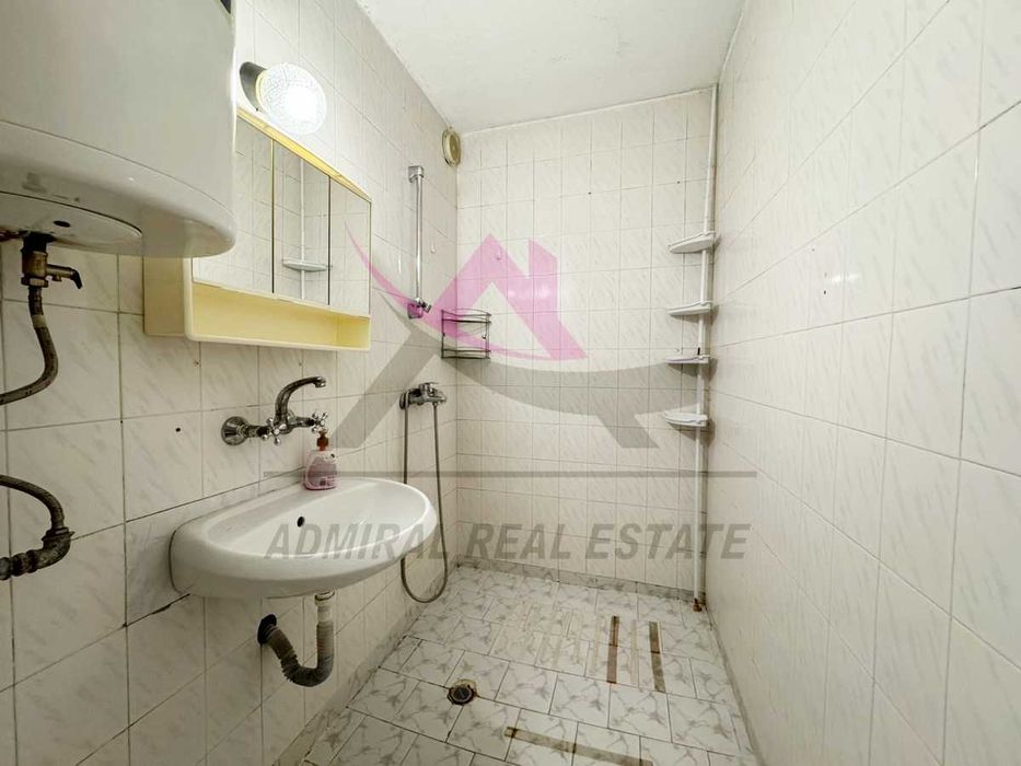 Дава се под наем Тристаен апартамент в Варна, Левски - 77 кв.м за 600 € - Снимка #3