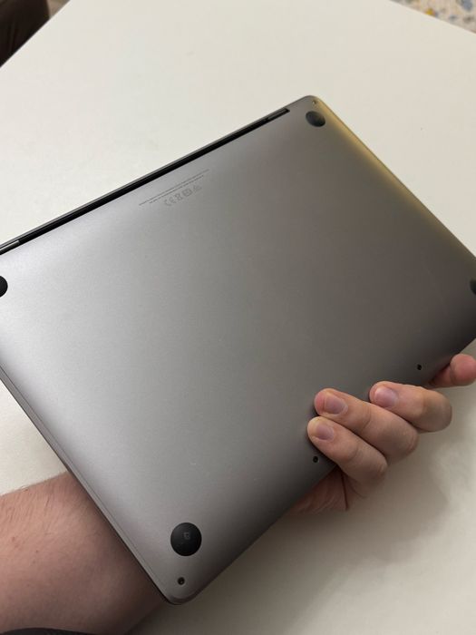 Macbook Pro m2 92% 8/256