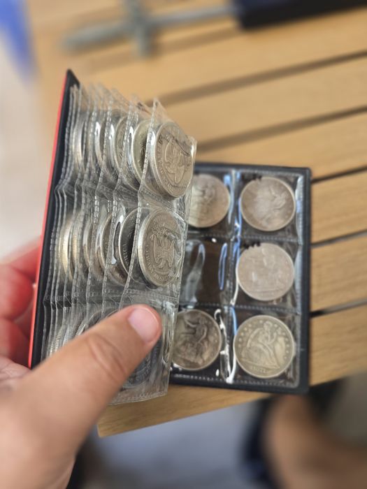 Moneda coin one dollar america