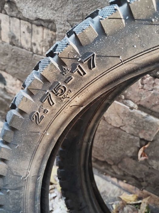 продам резину на мотоцикл