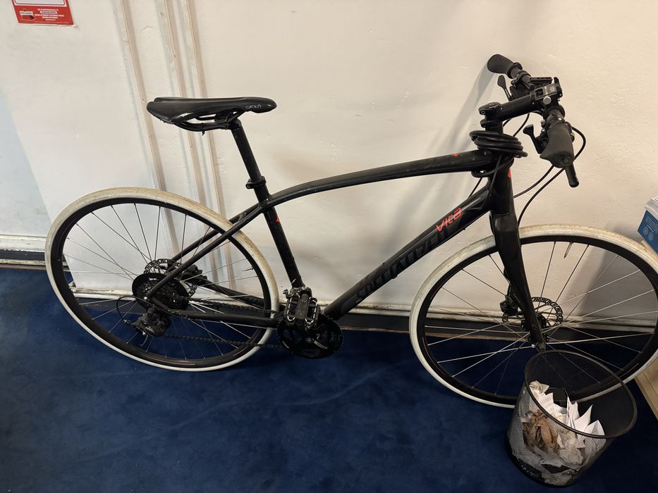 Bicicleta Specialized Vita hibrida -roti 28 - stare buna