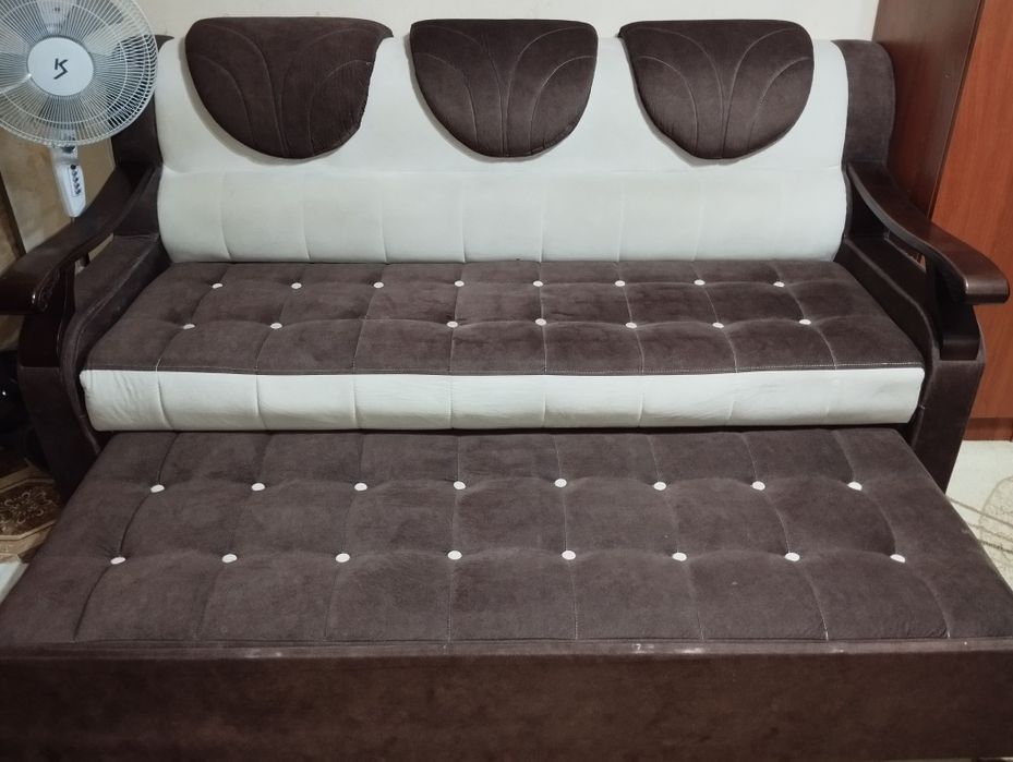 Диван твух спальный