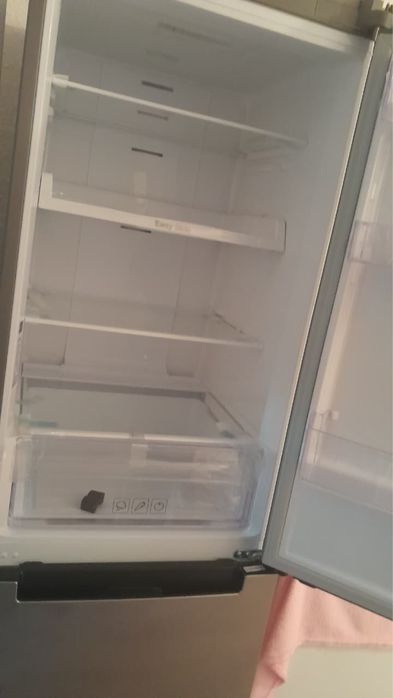 Новый холодильник Samsung