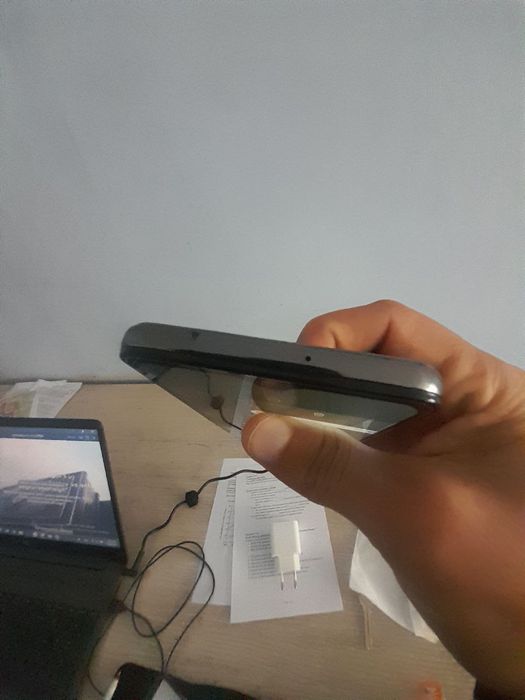 Samsung  A32  sotiladi kami bor.