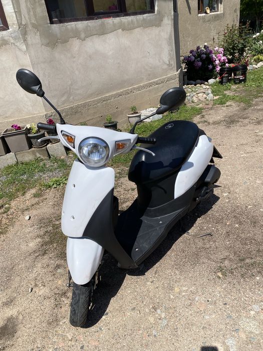 Японский скутер Сузуки suzuki lets
