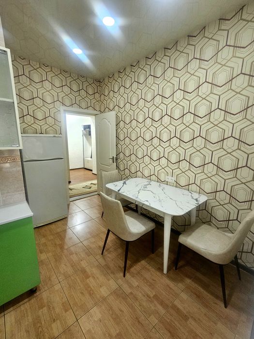 Девушка для совместного проживания