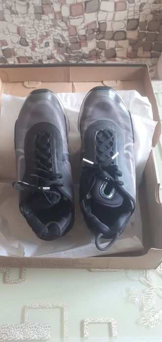 Vand adidasi Nike originali