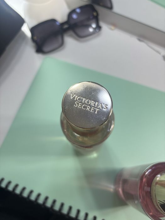 Spray Victoria ’ s Secret