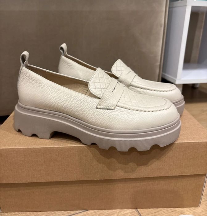 Loaferi crem bej din piele