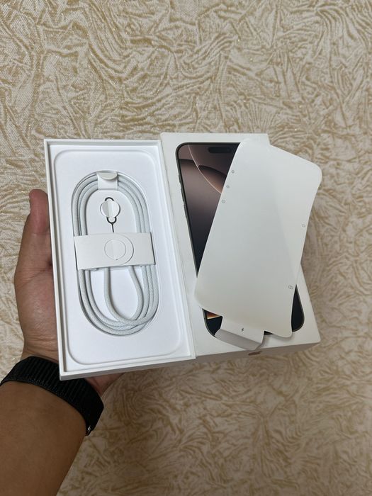 iPhone 16 max karobka