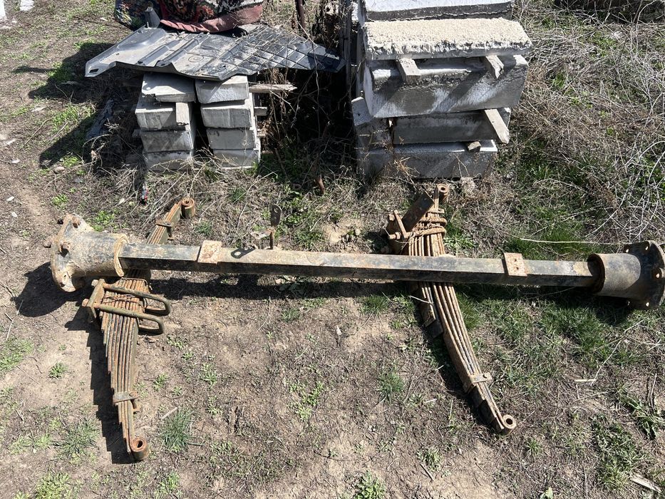 Мост на прицеп с ресором