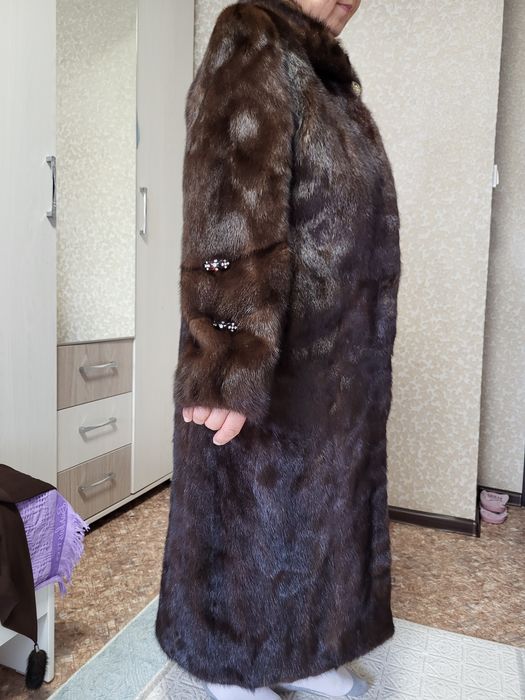 Продам норковую шубу