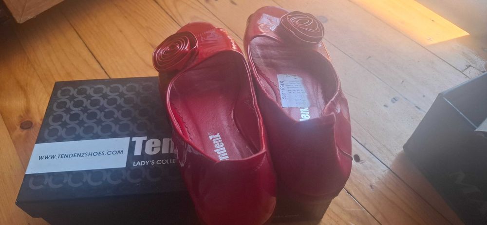 Червени лачени обувки Tendenz 36